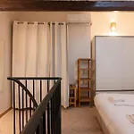 Characteristic 2 Double Bedroom * 米兰