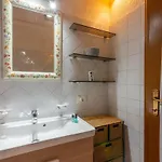 Characteristic 2 Double Bedroom * 米兰