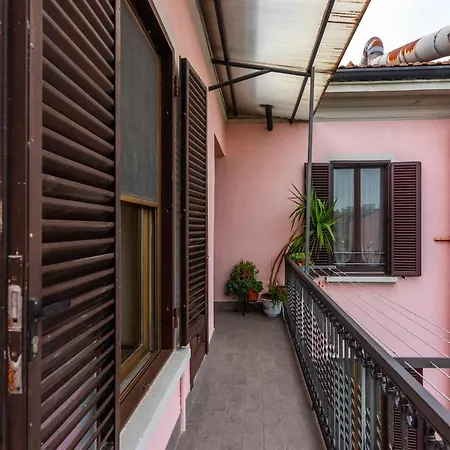 Characteristic 2 Double Bedroom Διαμέρισμα Μιλάνο