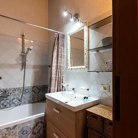 Characteristic 2 Double Bedroom Διαμέρισμα *