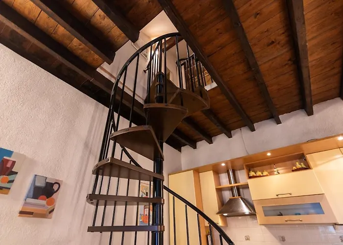 Characteristic 2 Double Bedroom Милан