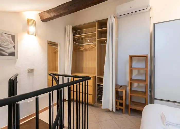 Апартаменты Characteristic 2 Double Bedroom