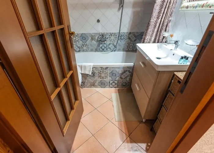 Characteristic 2 Double Bedroom Апартаменты