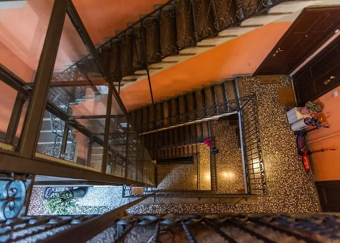 Characteristic 2 Double Bedroom Апартаменты Милан