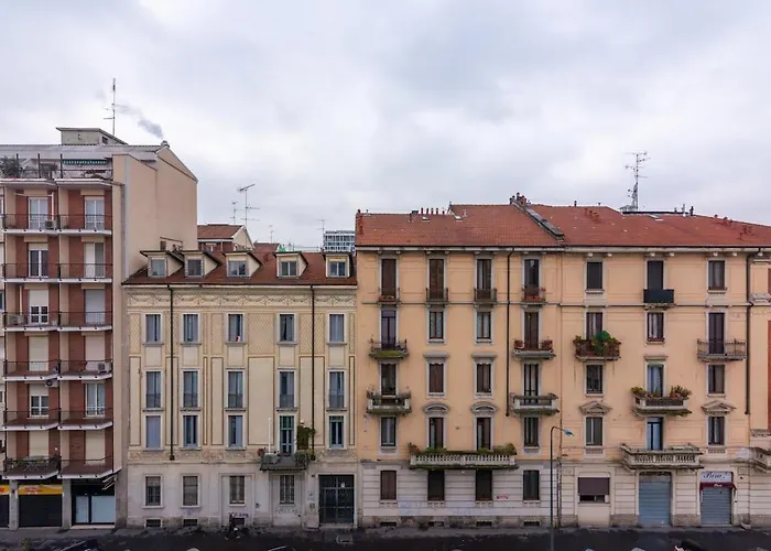Characteristic 2 Double Bedroom