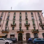 Characteristic 2 Double Bedroom *